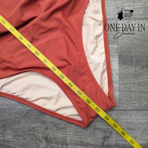 Cupshe V Neck Tummy Control One Piece Swimsuit Size L - Picture 3 of 4